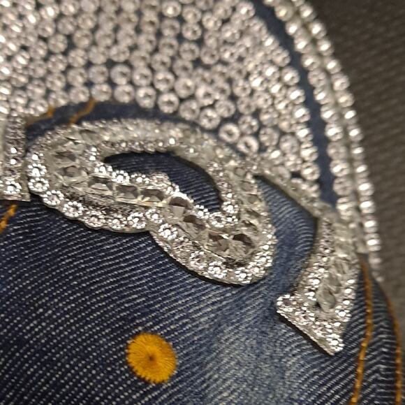 Stylish Blue and Tan Hat for Effortless Elegance Glitter Glam - Picture 5 of 5